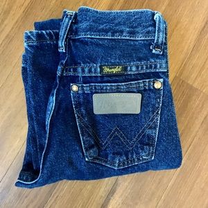 Boys wrangler jeans excellent condition. No holes, tears or stains